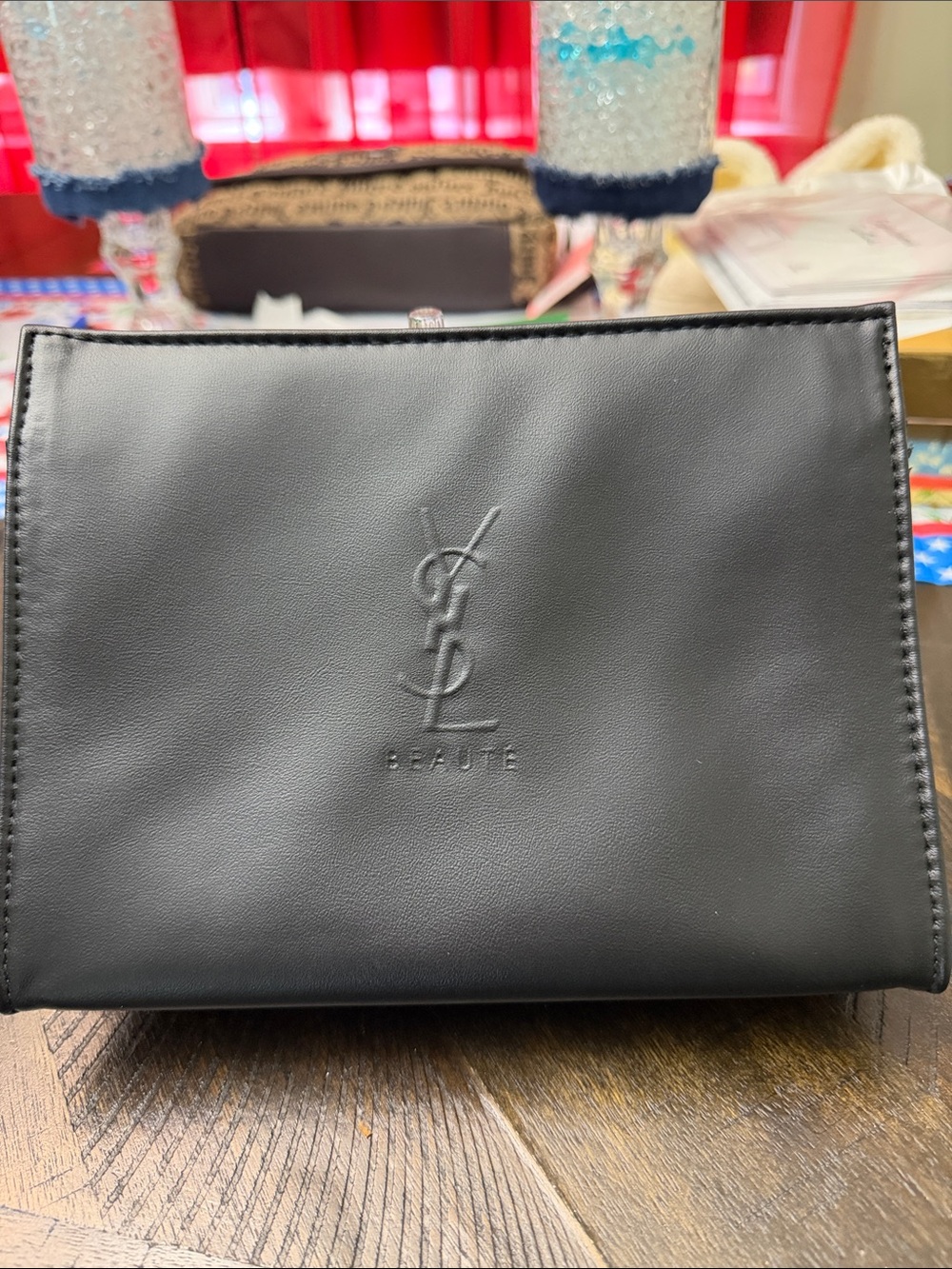 GWP!!Saint Laurent Black Leather Logo Embossed Pouch can convert into crossbody